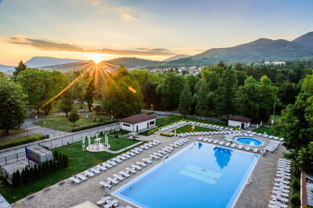 Spa Hotel Medicus Vrsjets Exteriör bild