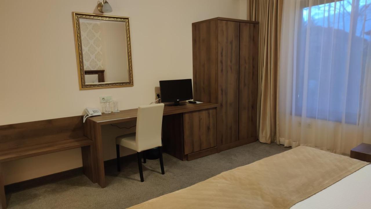 Spa Hotel Medicus Vrsjets Exteriör bild